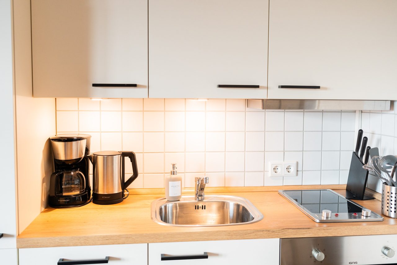 Ferienwohnung Nordseeküste Cuxhaven, voll ausgestattete Küche, Bild 11