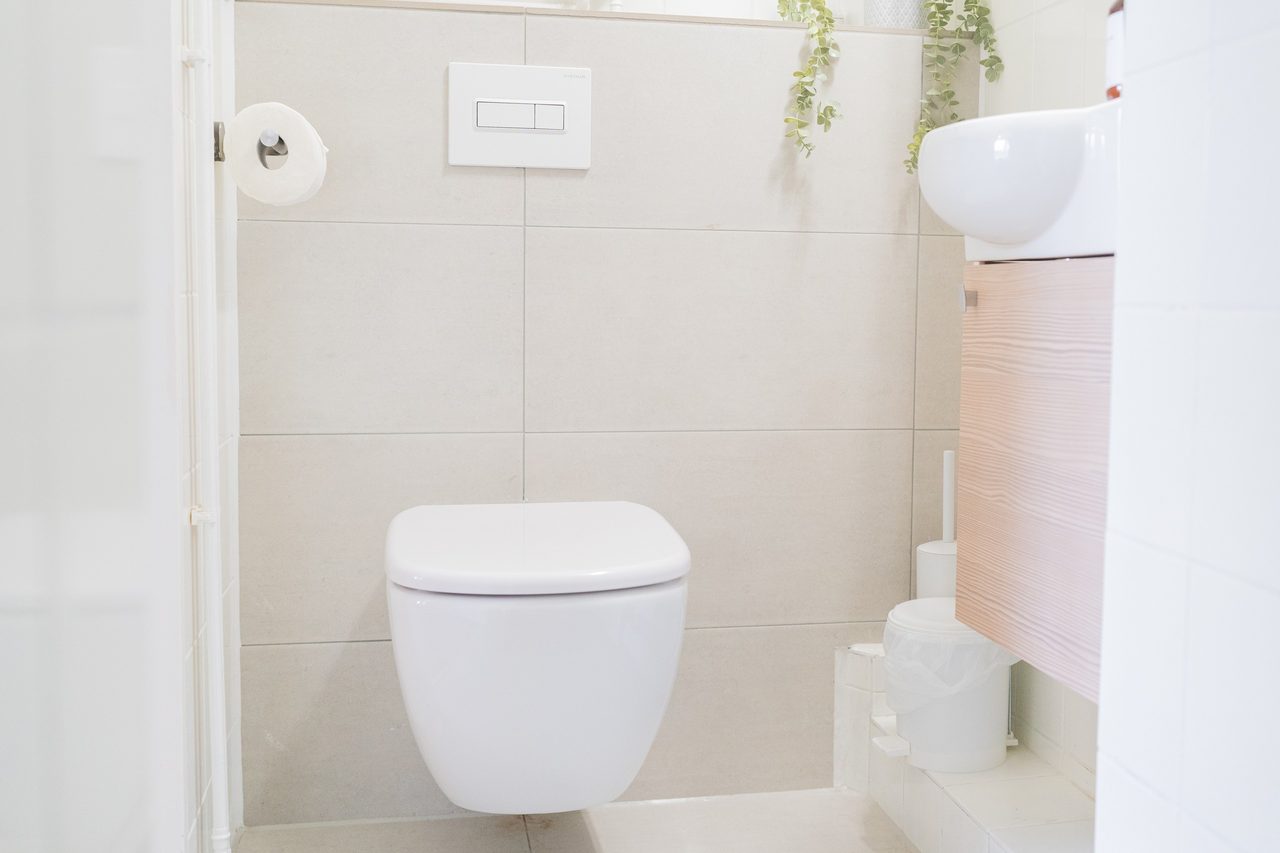 Ferienwohnung Nordseeküste Cuxhaven, modernes Bad mit Dusche, Bild 13