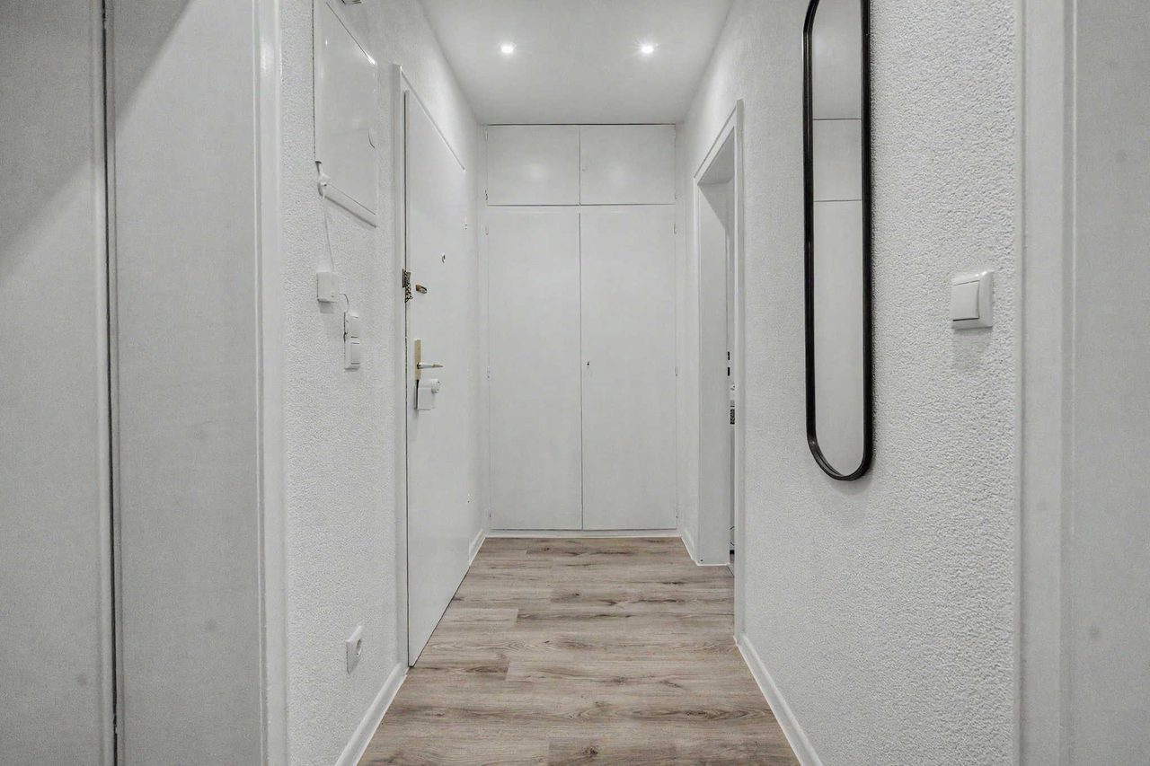 Ferienwohnung Essen, Eingangsbereich mit kontaktlosem Self-Check-in